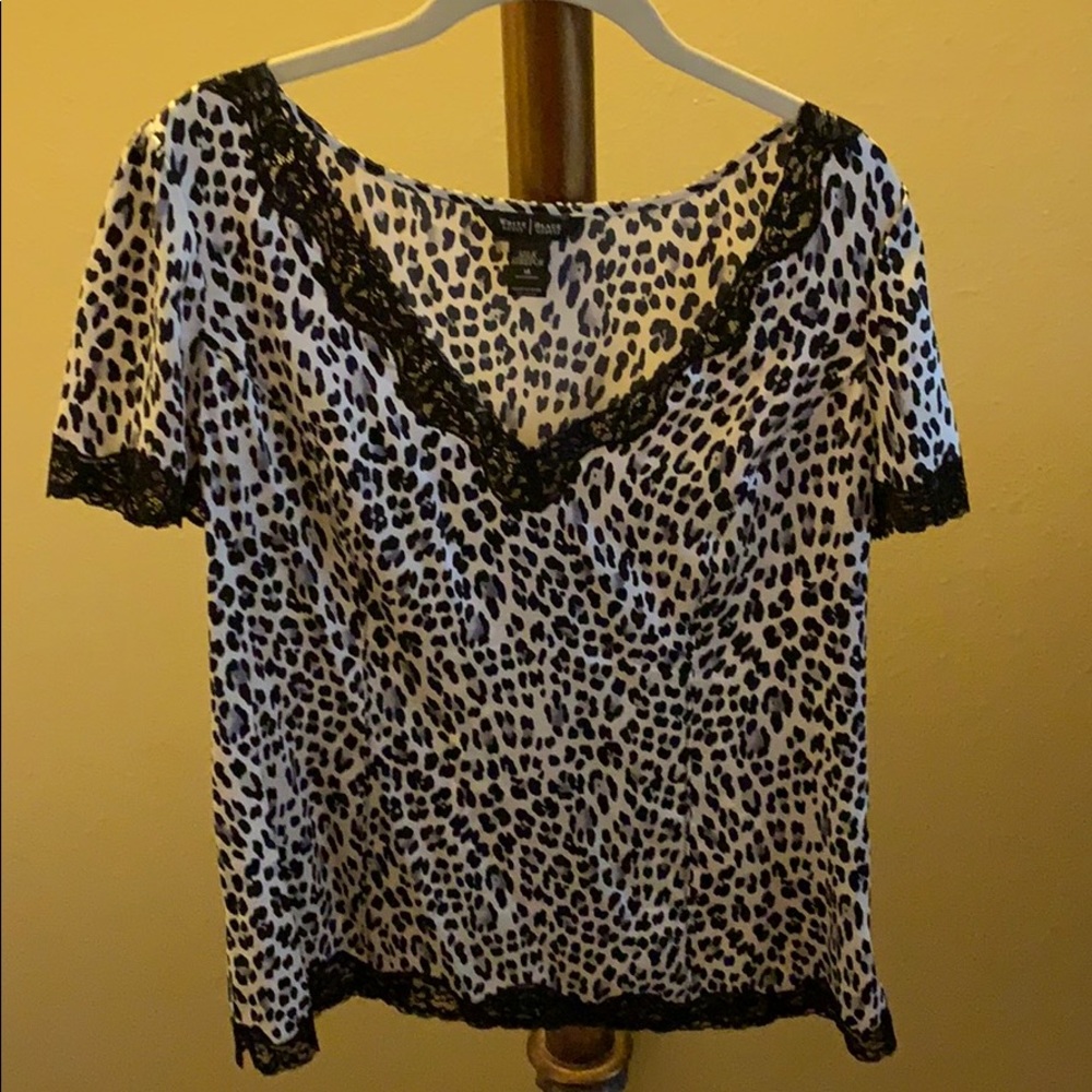 Silk black and White top